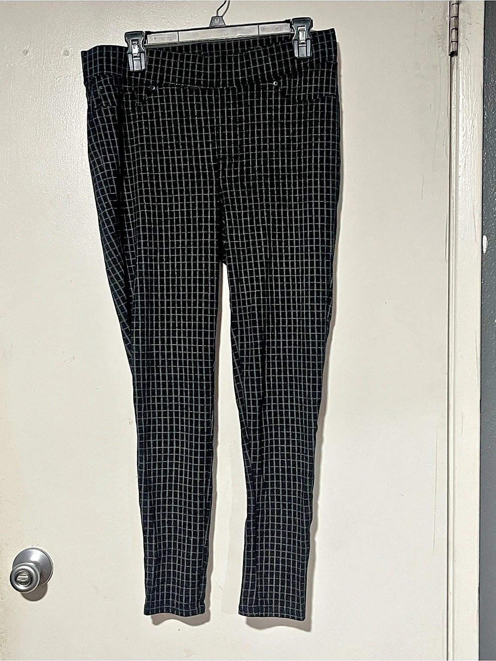 Seven7 Windowpane Grid Pull-On Ponte Pants Black & White Large